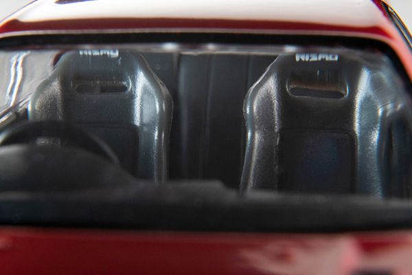 トミカリミテッドヴィンテージネオ 1/64 (ダイキャスト製) NISMO 400R