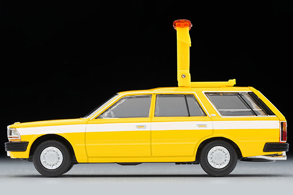 トミカリミテッドヴィンテージネオ　セドリックワゴンとバン　グロリアバンパトカー トミカリミテッドヴィンテージネオ セドリックワゴンとバン