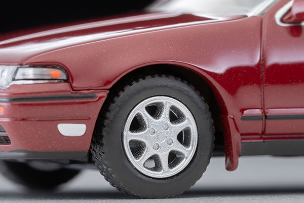 トミカリミテッドヴィンテージネオ 1/64 (ダイキャスト製) 日産