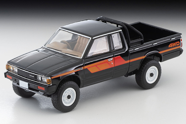 トミカリミテッドヴィンテージネオ 1/64 ダットサン トラック 4WD キングキャブ AD（黒）