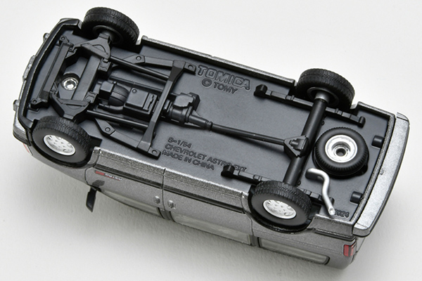 トミカリミテッドヴィンテージネオ 1/64 シボレー アストロ LT AWD
