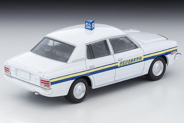 トミカリミテッドヴィンテージネオ 1/64 マツダ ルーチェレガート 4 