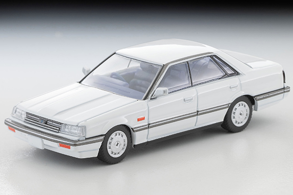 トミカリミテッドヴィンテージネオ 1/64 (ダイキャスト製) 日産 スカイライン 4ドアHT 1800 パサージュ（白）85年式
