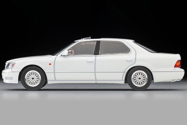 トミカリミテッドヴィンテージネオ 1/64 (ダイキャスト製) トヨタ