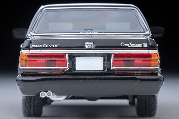 トミカリミテッドヴィンテージネオ 1/64 (ダイキャスト製) 日産