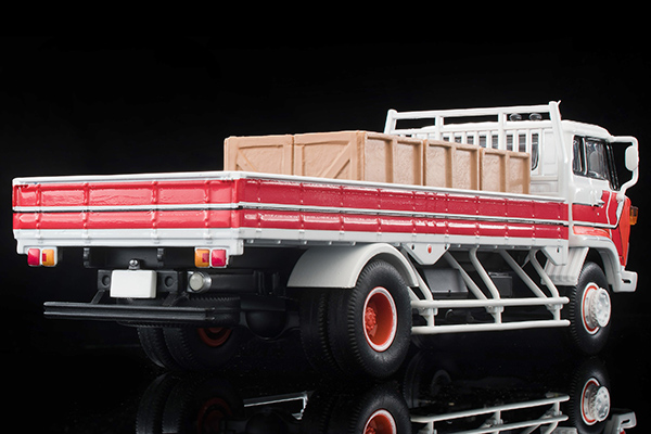 トミカリミテッドヴィンテージネオ 1/64 日野KB324型トラック（白／赤）