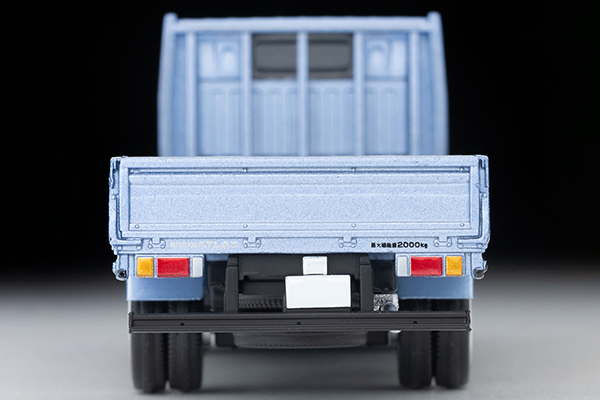 トミカリミテッドヴィンテージネオ 1/64 (ダイキャスト製) 日産