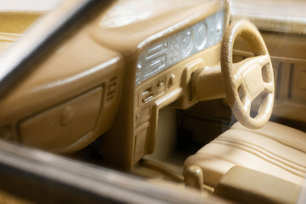 トミカリミテッドヴィンテージネオ 1/64 (ダイキャスト製) トヨタ