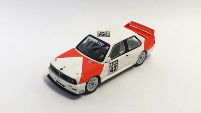 MINI GT 1/64 BMW M3 (E30) #42 DTM 1991 ガリバー