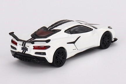 MINI GT 1/64 シボレー コルベット Z06 2023 アーティックホワイト (右