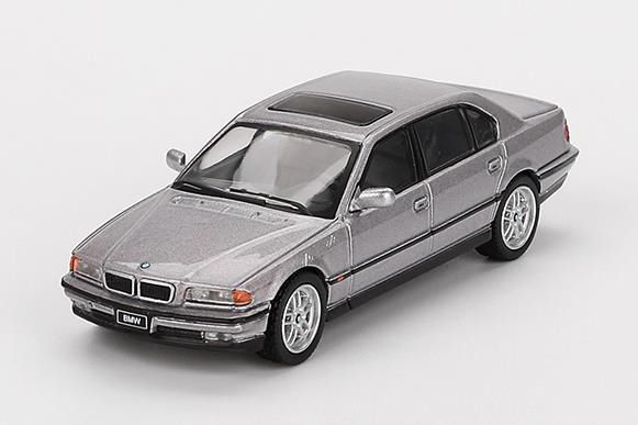 MINI GT 1/64 (ダイキャスト製) BMW 750IL アスペン シルバーメタリック(左ハンドル) ※ブリスタータイプ