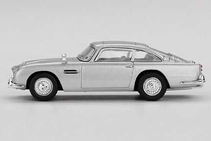 アストンマーチン DB5 「サンダーボール作戦」日本限定