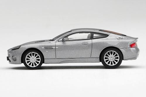 MINI GT 1/64 (ダイキャスト製) アストンマーチン V12 ヴァンキッシュ