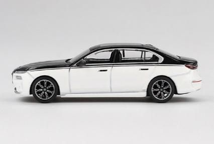 MINI GT 1/64 (ダイキャスト製) BMW i7 xDrive60 アルピンホワイト