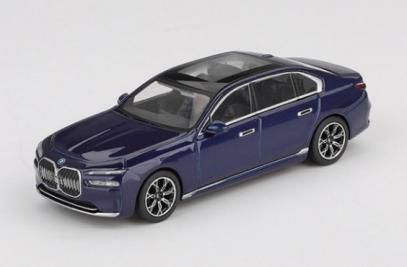 MINI GT 1/64 (ダイキャスト製) BMW i7 xDrive60 タンザナイトブルーメタリック(右ハンドル)