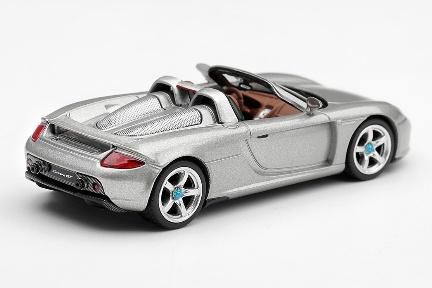 MINI GT 1/64 (ダイキャスト製) ポルシェ カレラ GT GT シルバー(左