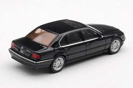 MINI GT 1/64 (ダイキャスト製) BMW 750IL ブラックサファイア(右ハンドル)