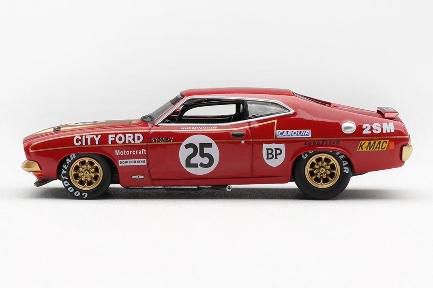 MINI GT 1/64 (ダイキャスト製) フォード XB ファルコン GT バサースト