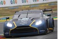 Spark(スパーク) 1/43 (レジン製) Aston Martin Vantage AMR