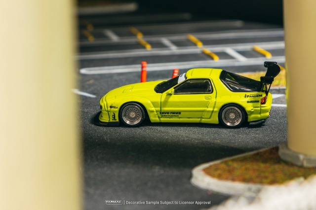 Tarmac(ターマック) 1/64 (ダイキャスト製) Pandem Mazda RX-7 FC3S Yellow