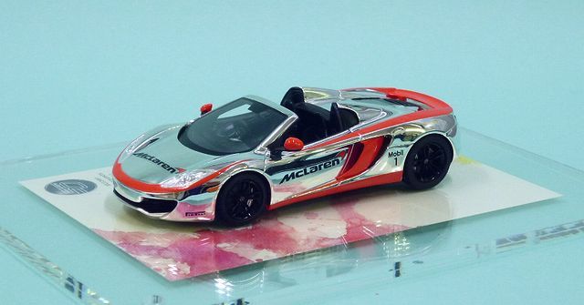 TSM（ティーエスエム） 1/43 マクラーレン MP4-12 スパイダー 2013 クロームシルバー 香港限定 完成品ミニカー