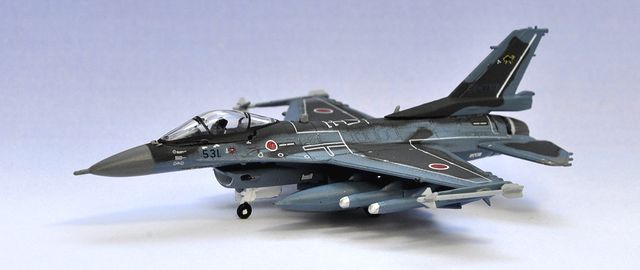 Gulliver200 1/200 (ダイキャスト製) F-2A 第3航空団 (三沢基地) 第8飛行隊 53-8531