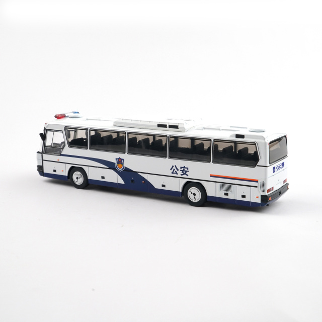 XCARTOYS 1/64 (ダイキャスト製) 北方 BFC6120 ラグジュアリー