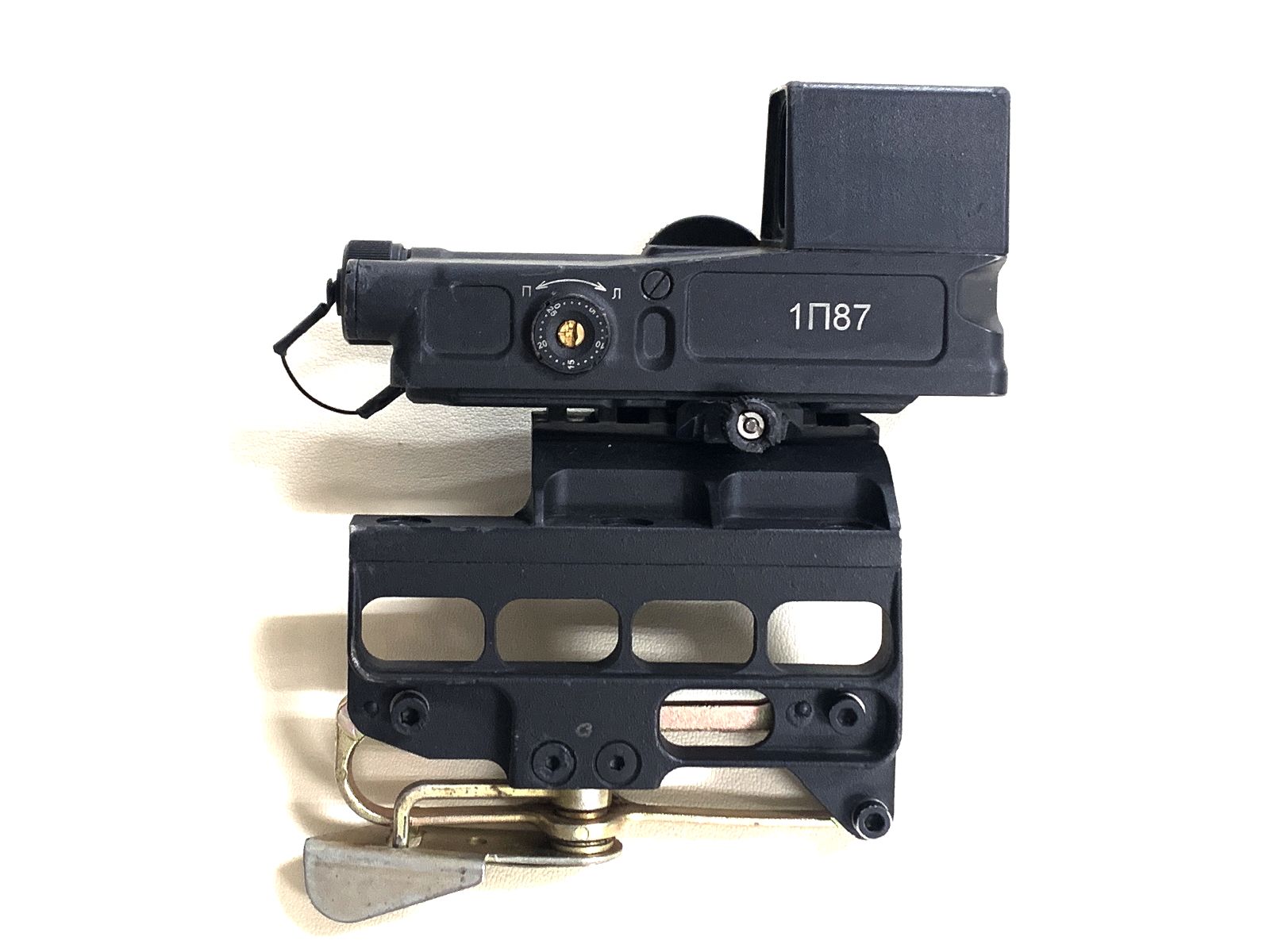 1P87
