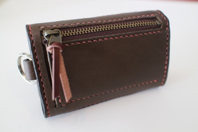 紅型 キーケース 【クバ扇柄・赤×革ブラウン】 ＜贈り物にもオススメ！＞