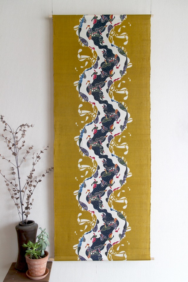 紅型タペストリー【ヤンバルの森】 ＜新築・開店祝い等特別な