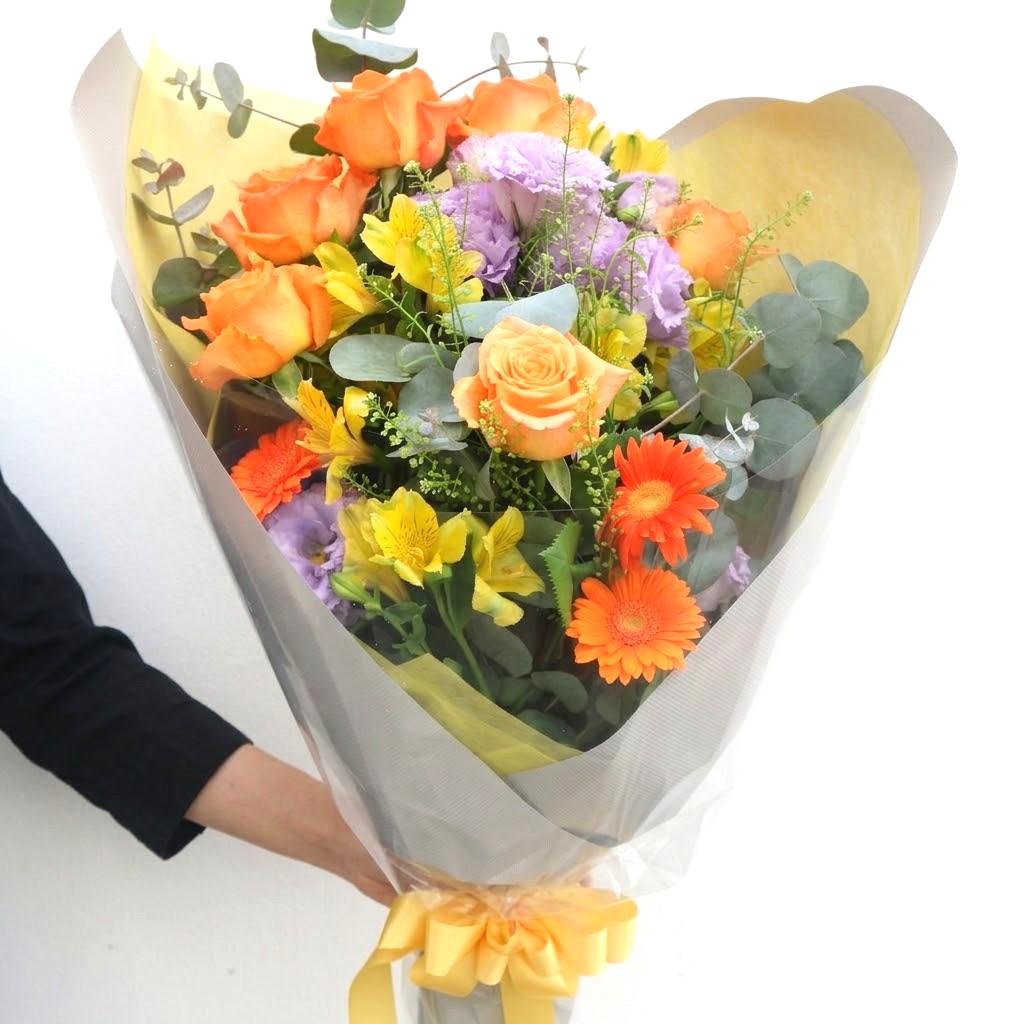 バラの花束　イエロー系　ワンサイドブーケL　8800円
