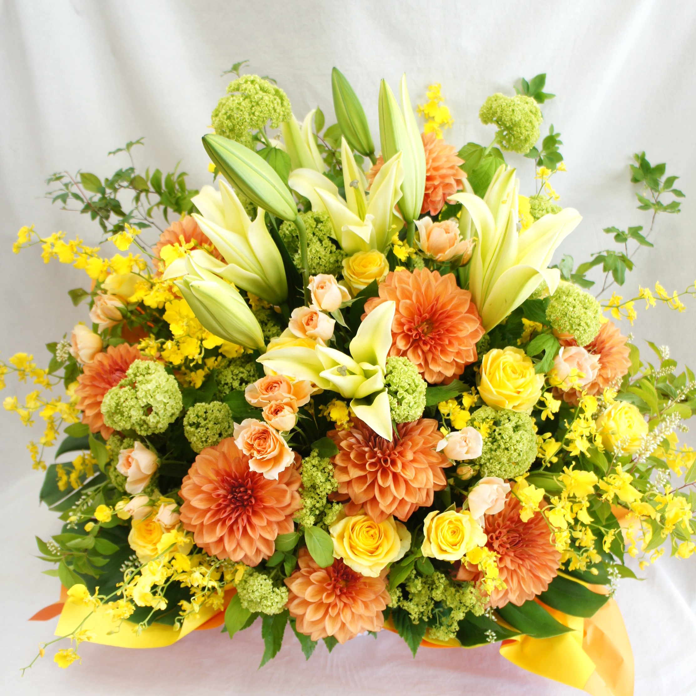 おまかせ　イエローミックス系アレンジメント　22,000円
