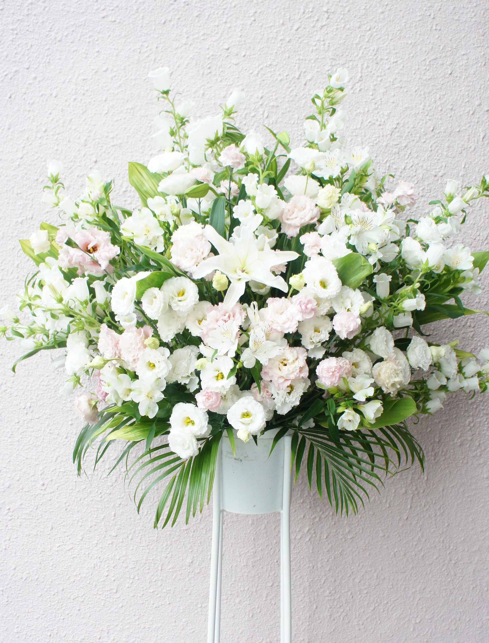 おまかせホワイト系スタンド花　1段　16500円
