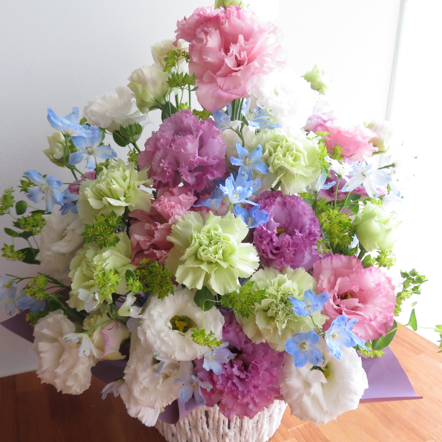 トルコキキョウのアレンジメント　ノーブルラベンダー　7150円