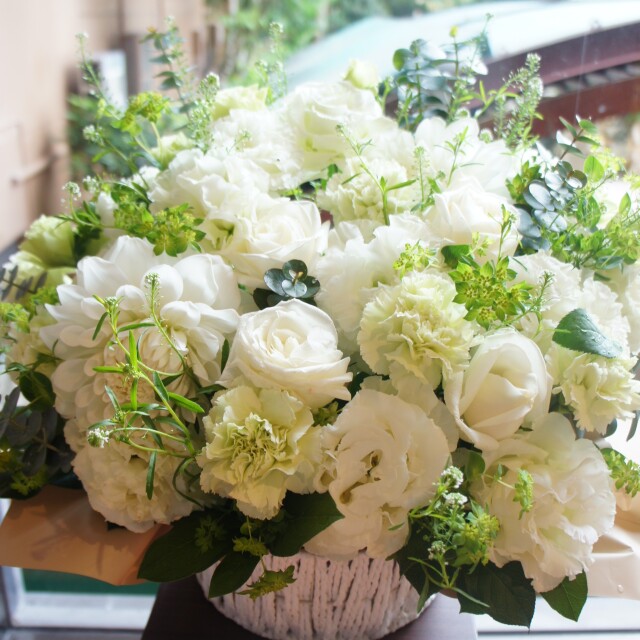 clover-green ⭐︎造花アレンジ 白 グリーン　高さ約50cm clover-green ⭐︎造花アレンジ 白 グリーン 高さ約50cm