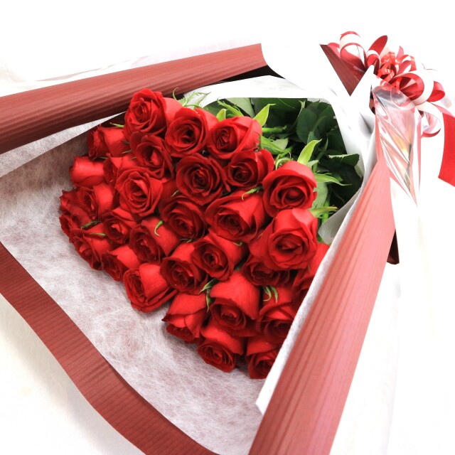 30本の赤いバラの花束 　美 　16500円
