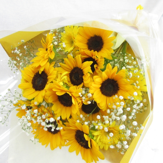 ヒマワリとカスミソウの花束　5500円