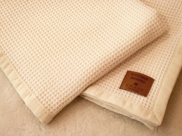 FRATi Home Collection ウール毛布 イタリア製 未使用 FRATi Home Collection ウール毛布 イタリア製 未使用