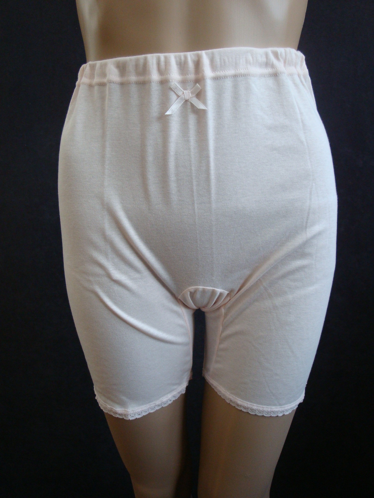 2570_婦人【薄化粧】3分長パンティ_M・L