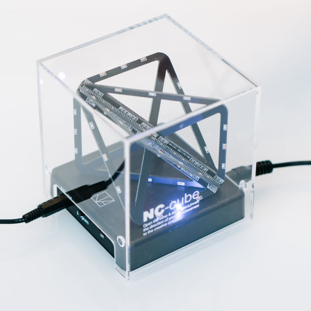 NCキューブ黒