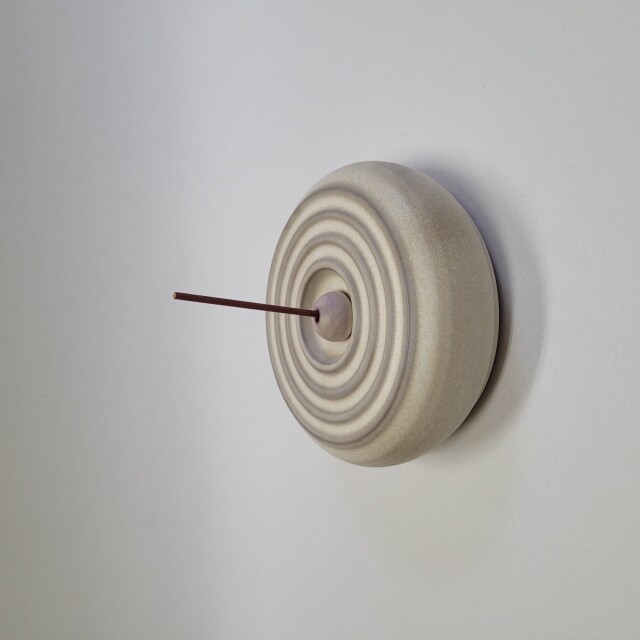 RIPPLE - incense holder (white)