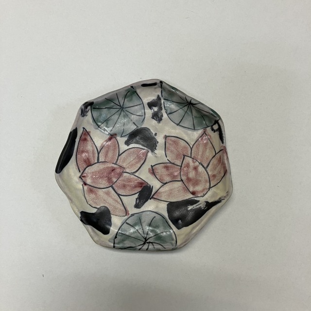 　ハス七角小皿
