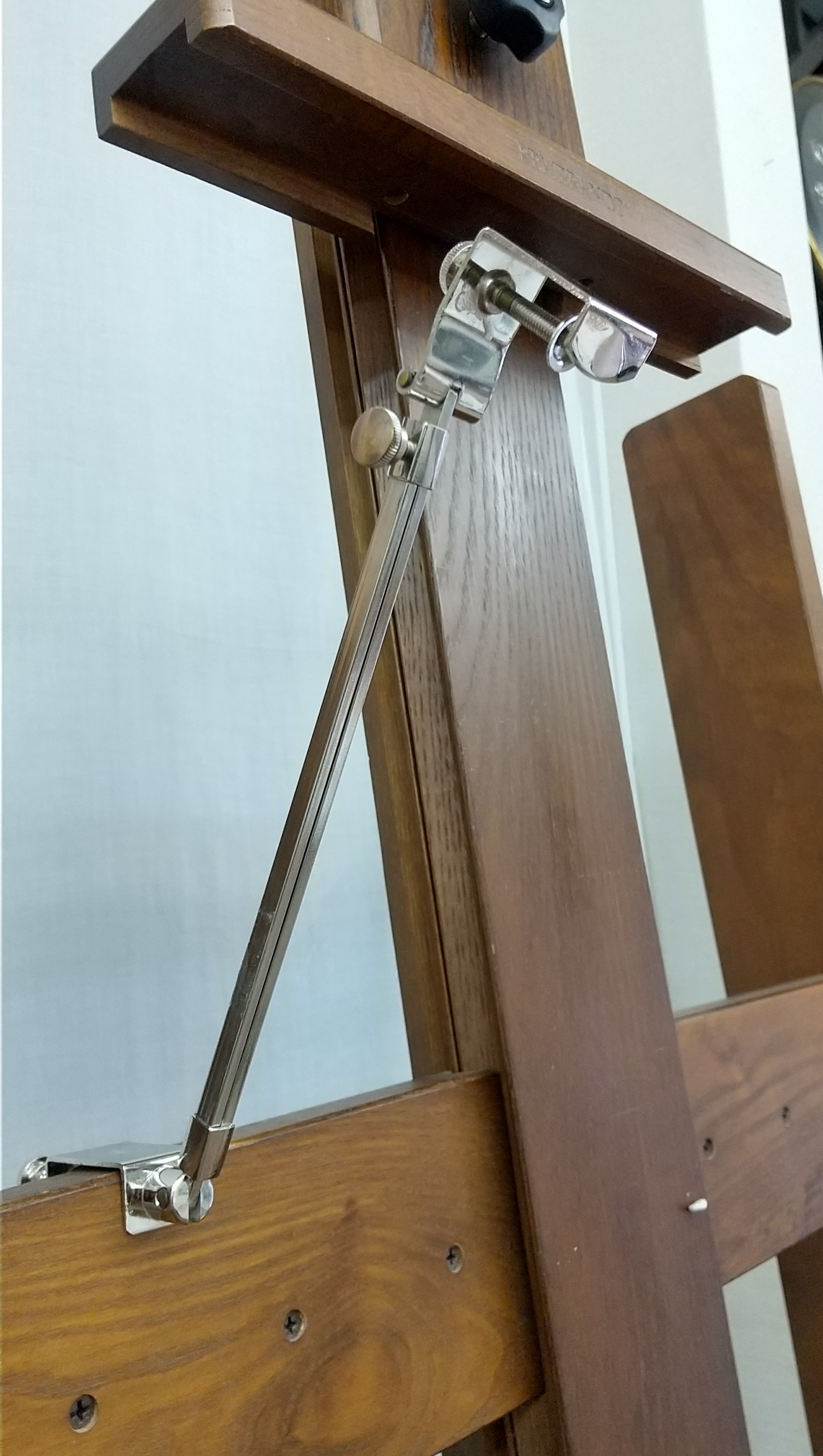 傾斜金具