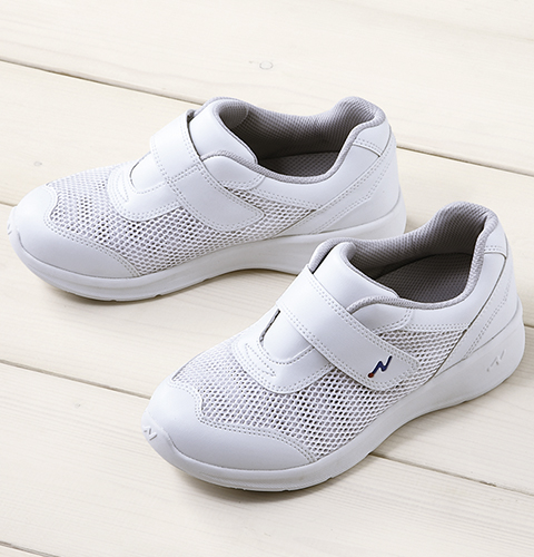 F-4800 富士ゴムナース ナースシューズ 男女兼用 抗菌 防臭加工 静電気帯電防止 疲れにくい 通気性 衝撃吸収 クッション性 メッシュ フジゴム 医療用 看護師 介護 ユニセックス 病院 看護靴 ナースクール ナーススニーカー