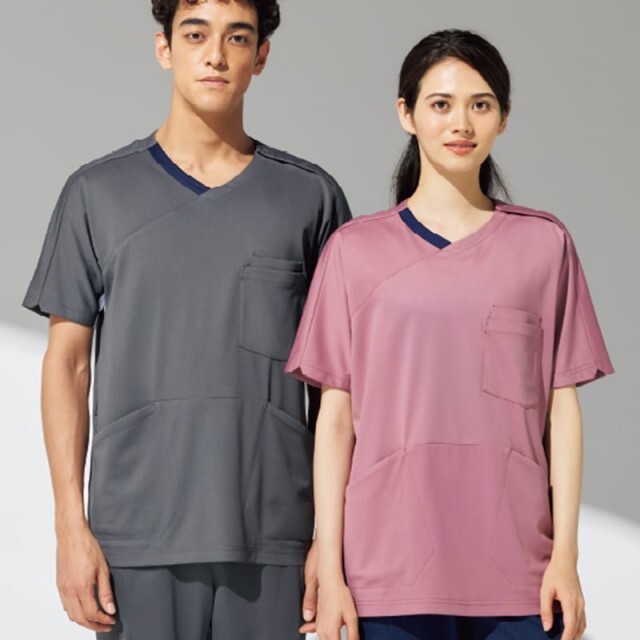 HS8086 オンワード ナースウェア スクラブ 男女兼用 半袖 接触冷感 制菌加工 静電気帯電防止 ストレッチ 吸水 速乾 形態安定 キーループ 二重ポケット ONWARD 医療用 看護師 ユニセックス ジャケット 白衣 上衣 医務衣 ナース服
