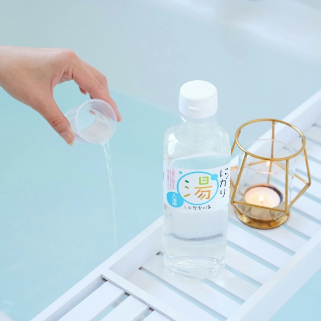 おわせ海洋深層水 入浴剤【モクモクしお学舎　にがり湯】500ml入り