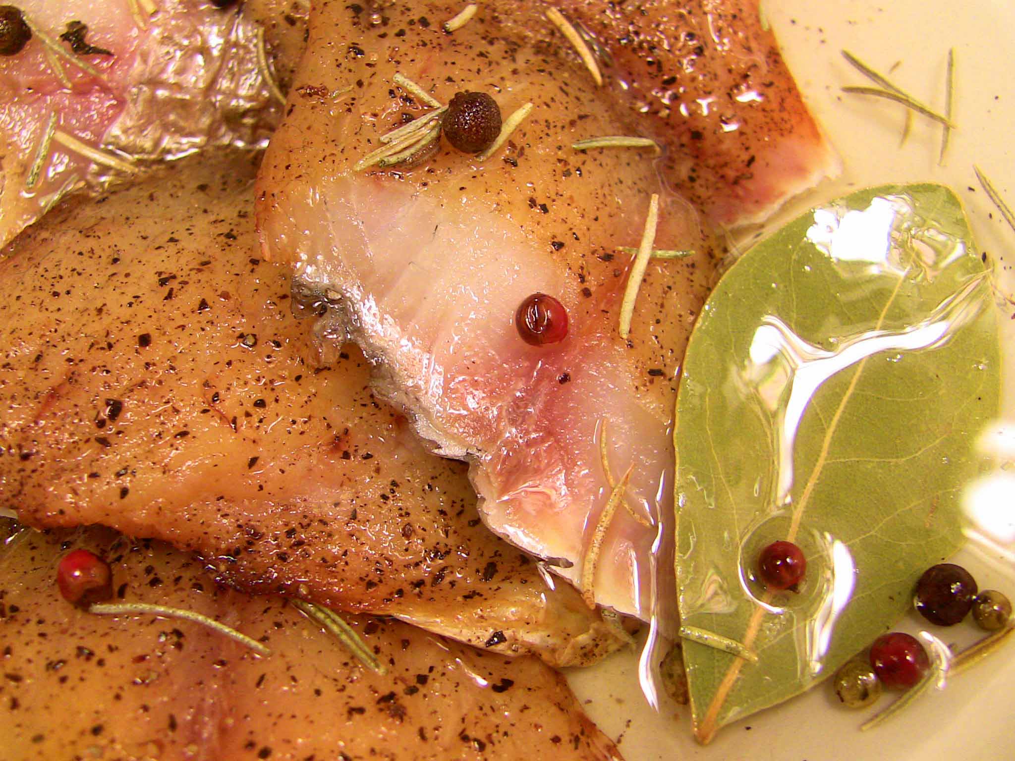 白鯛スモーク ハーブオイル漬け