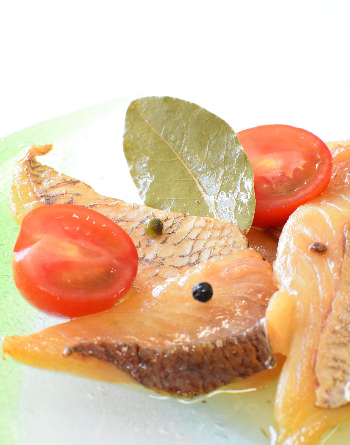 鯛のスモーク オリーブオイル漬け