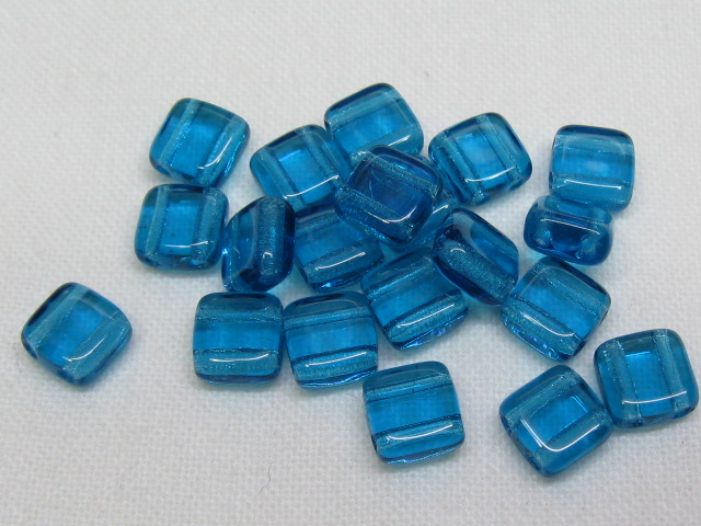 チェコビーズ　フラットスクエア　２ホール　６ミリ　ティールブルー