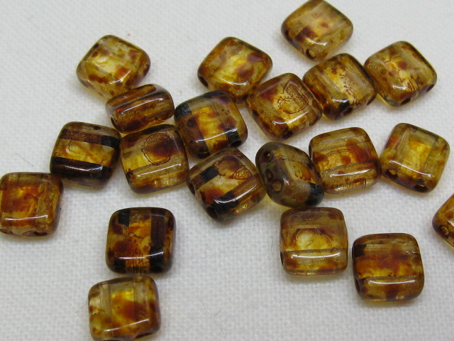 チェコビーズ　フラットスクエア　２ホール　６ミリ　クリスタルピカソ